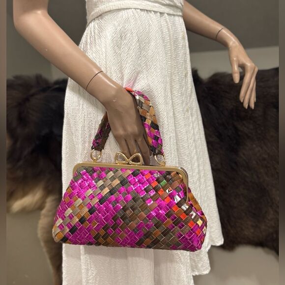 Unique Colorful Woven Cowhide Bowknot Shaped Kisslock Clutch/Wristlet/Crossbody - Picture 2 of 12